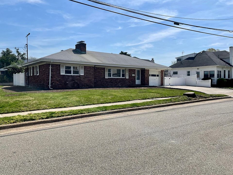 1st image of 120 Denton Ave