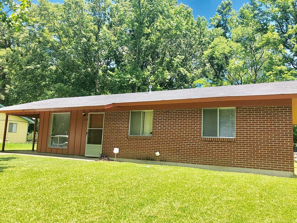 2nd image of 1730 Woody Dr