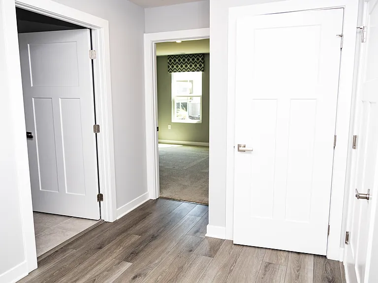 3093 Edgehill Dr — Photo 4