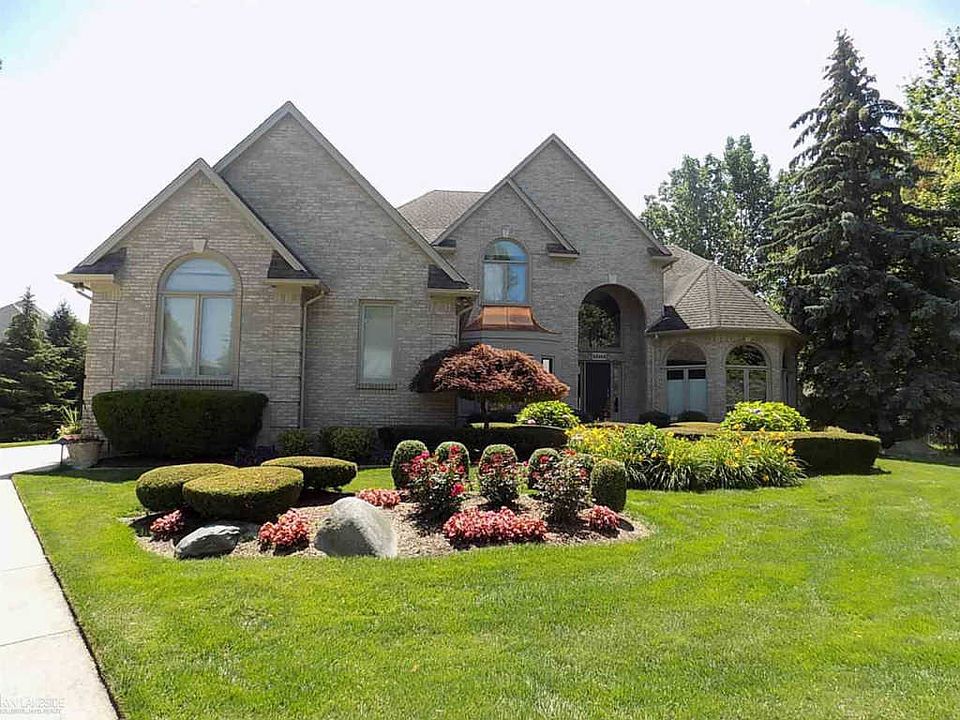 1st image of 52143 Highbury Ct