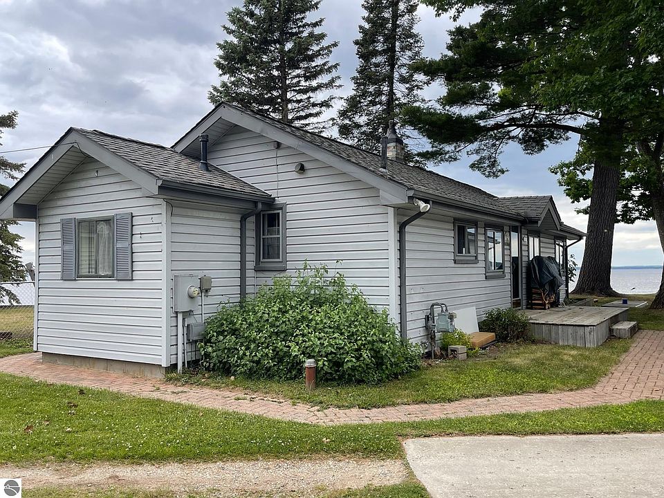 326 Kimberly Dr A, Prudenville, MI 48651 MLS 1912354 Zillow