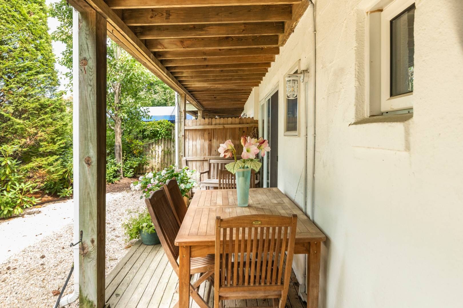 379 Bluff Rd Units 119/218/219, Amagansett, NY 11930 Out East