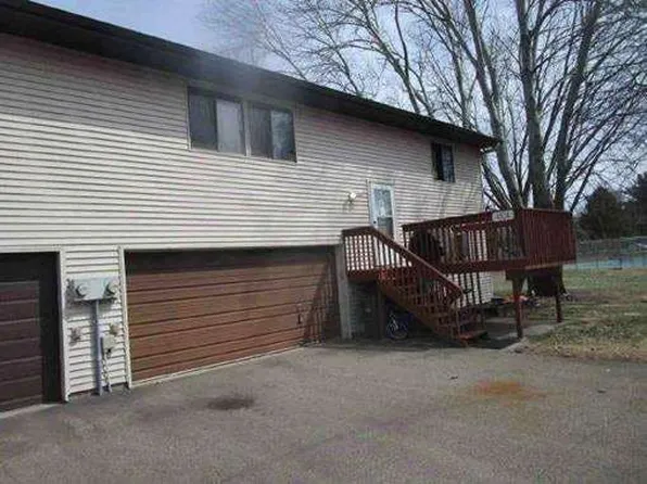 4104 Austin St NE, Blaine, MN 55014