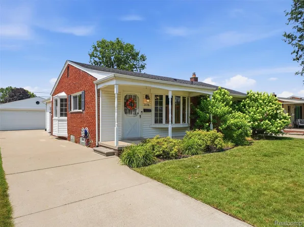 3170 Maxwell St, Trenton, MI 48183