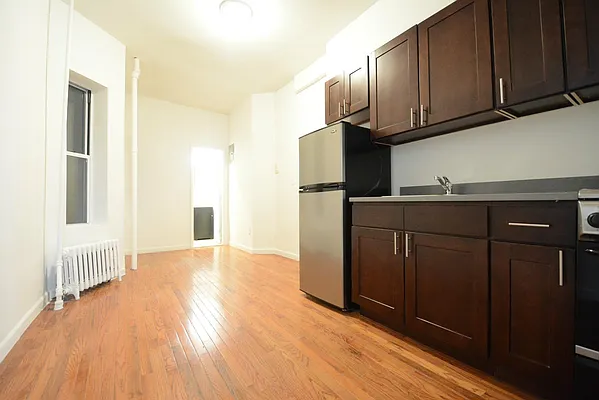 Rented by Keller Williams NYC | media 19