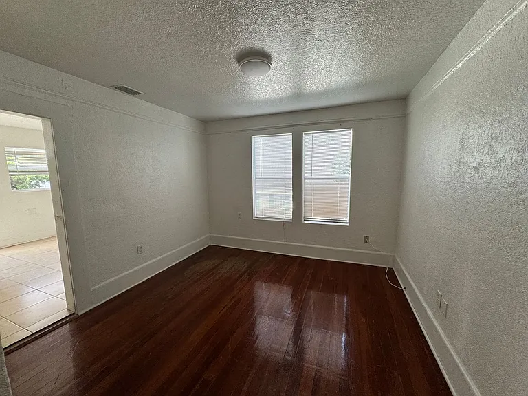 434 E Tillman Ave #3 — Photo 4