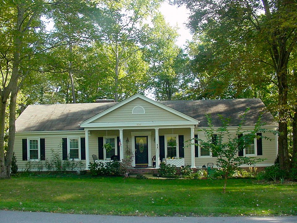 1st image of 2341 Lancashire Dr