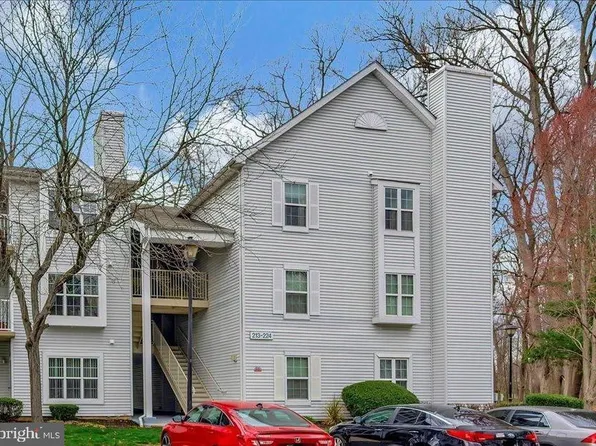 222 Stone Hurst Ct #222, New Castle, DE 19720