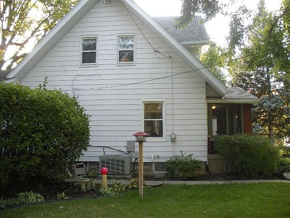 3rd image of 1232 Southlyn Dr