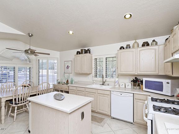 4th image of 4615 E Juana Ct