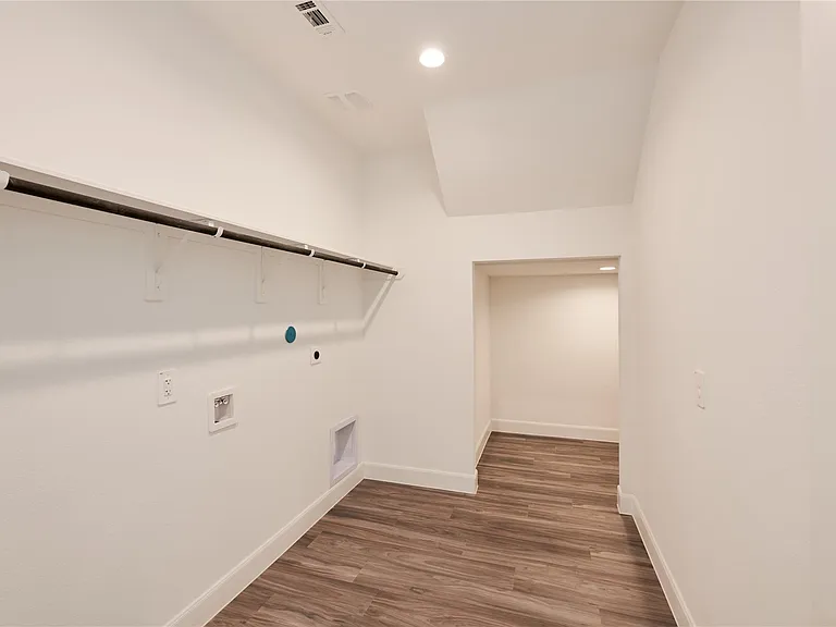 8402 Yellow Fin Ct — Photo 22