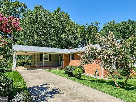 2nd image of 5228 Nottinghill Ln