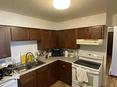 3rd image of 2432 Petsel Pl #10562477