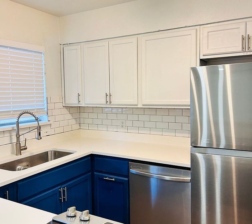 1st image of 5921 Gaston Ave APT D