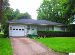 317 W Pine St, Mason City, IL 62664