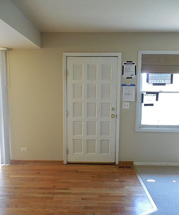 4th image of 329 Carthage Ct Unit B