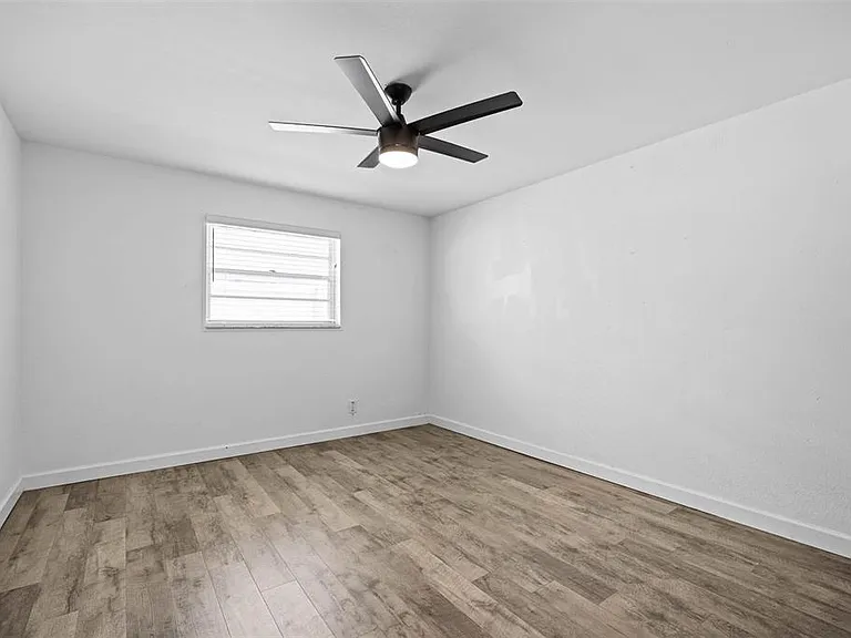 4427 W Oklahoma Ave — Photo 23