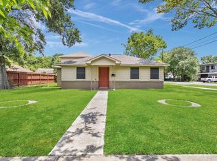 8221 Brockton St, Houston, TX 77017