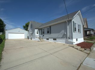 1134 S 19th St, Manitowoc, WI 54220