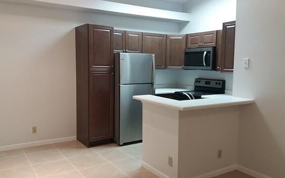 3rd image of 741 Lyons Rd APT 17205