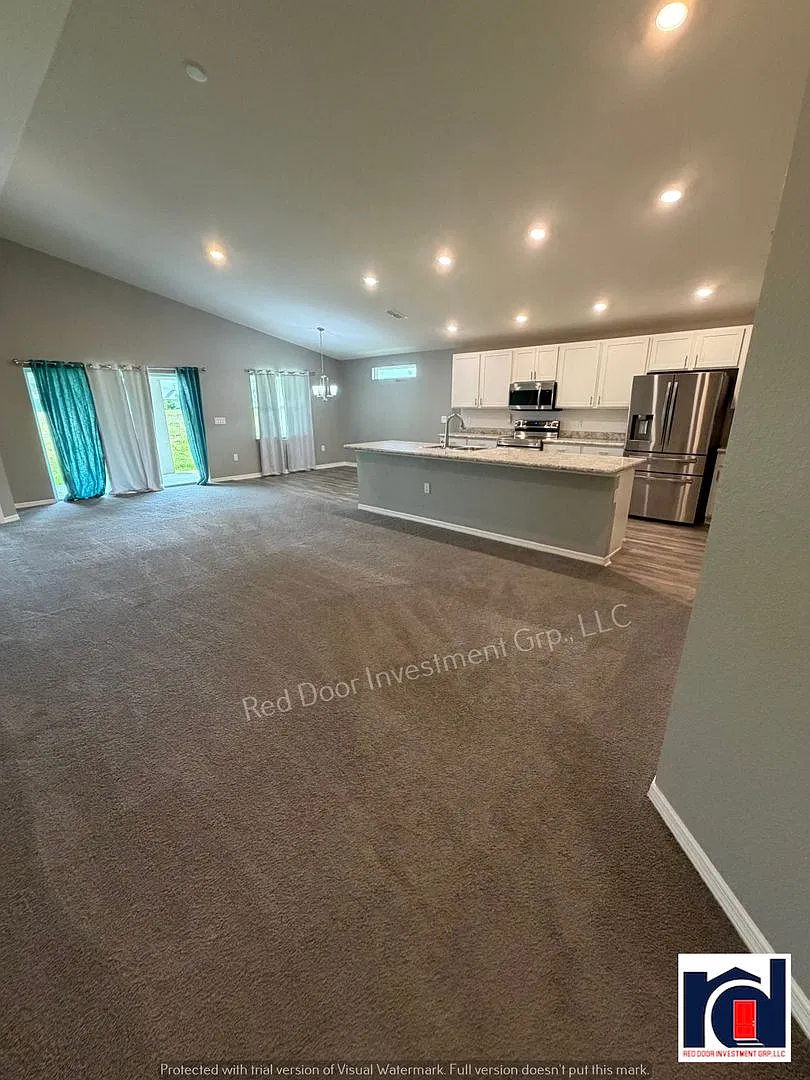 Beautiful 3 Bedroom/2 Bath Home~Villamar Community~Winter Haven — Photo 1