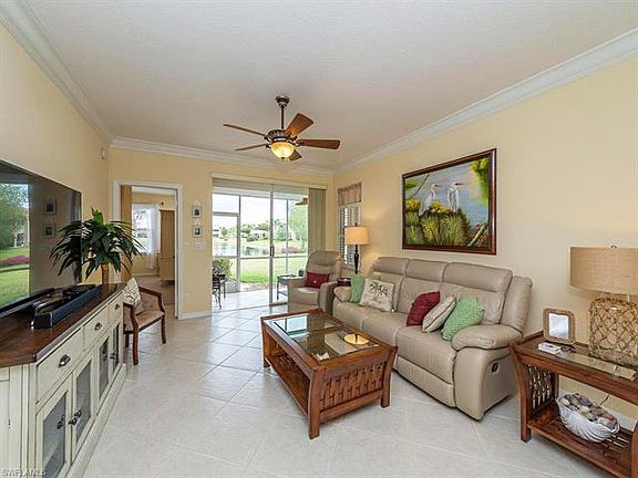 5th image of 2615 Marshcreek Ln APT 102