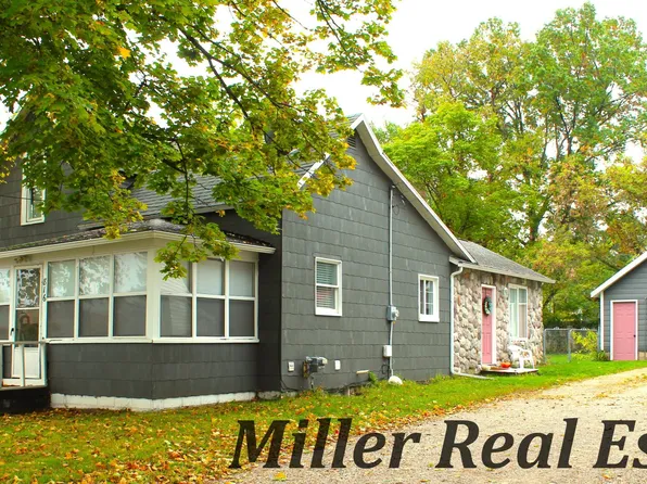 816 E Marshall St, Hastings, MI 49058