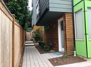 713 26th Ave S #B, Seattle, WA 98144