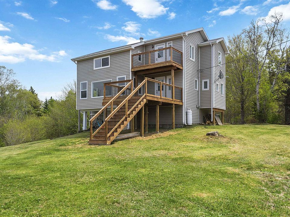 1st image of 864 Chipman Brook Rd