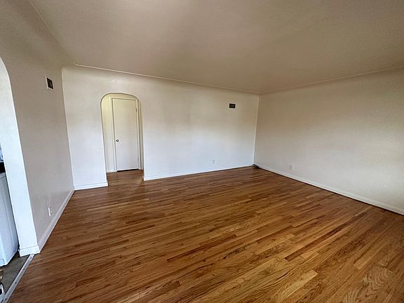 2nd image of 1107 13th Ave