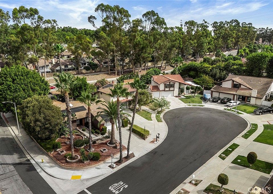 1st image of 2519 Regency Cir