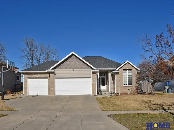 1642 Morton St, Lincoln, NE 68521