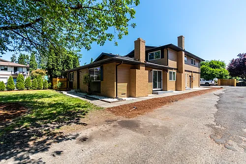 218 Ellingson Dr Photo 1