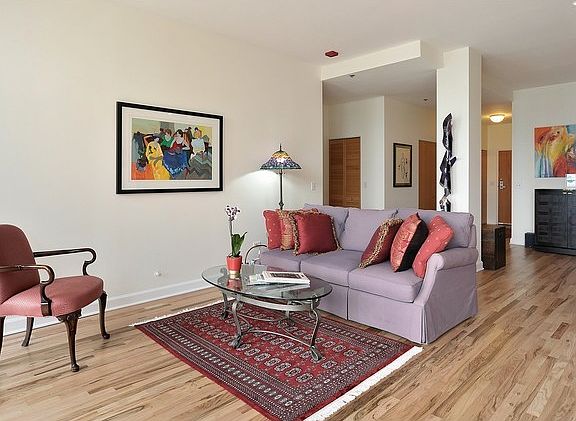 3rd image of 221 E Cullerton St #P100