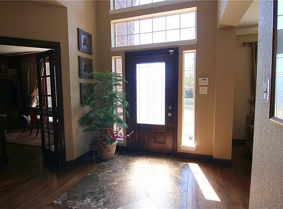 5th image of 3001 Bluewood Dr