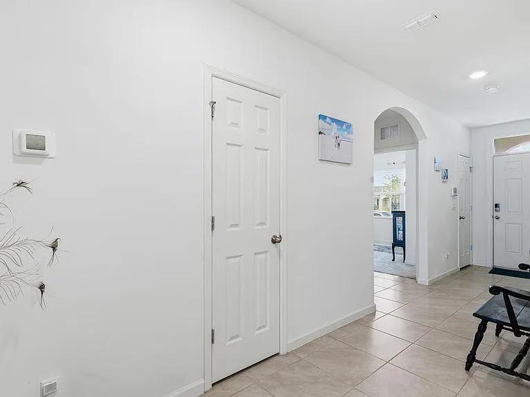 3133 SW Centamino St — Photo 3