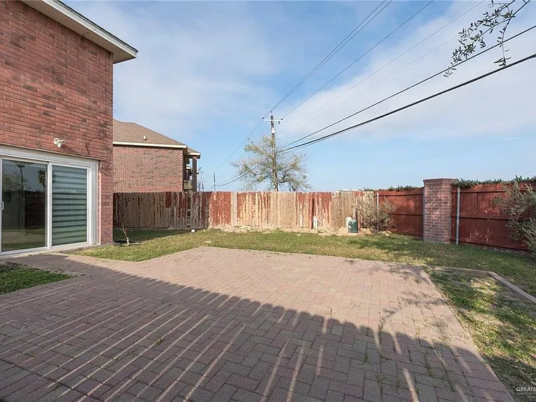 103 S 48th Ln #1 — Photo 16