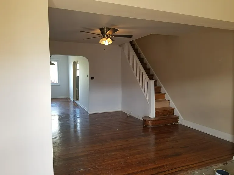 6335 Chester Ave — Photo 4