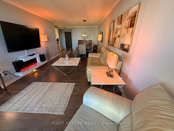 3rd image of 820 Burnhamthorpe Rd #1102