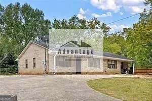 1085 Eastview Rd NE #A