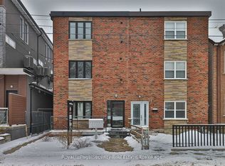 62 Lippincott St #2, Toronto, ON M5T 2R5