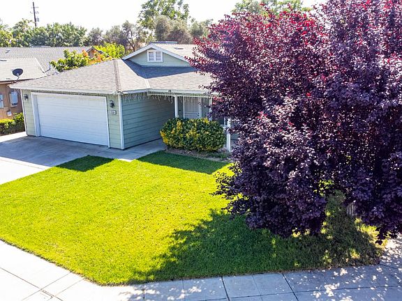 3rd image of 2584 S Roughrider Ave