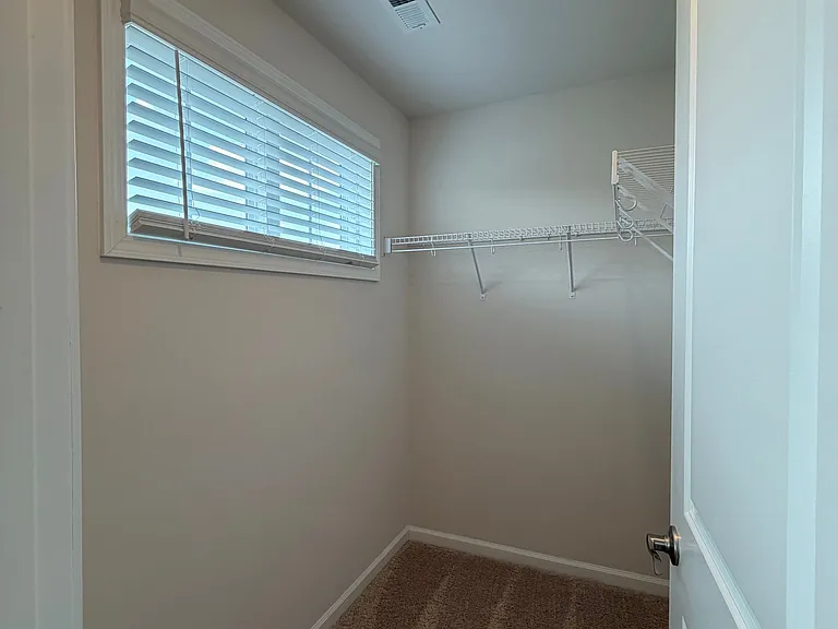 4270 Pelican St — Photo 34