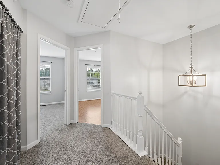 411 Old Oak Pl #1 — Photo 8