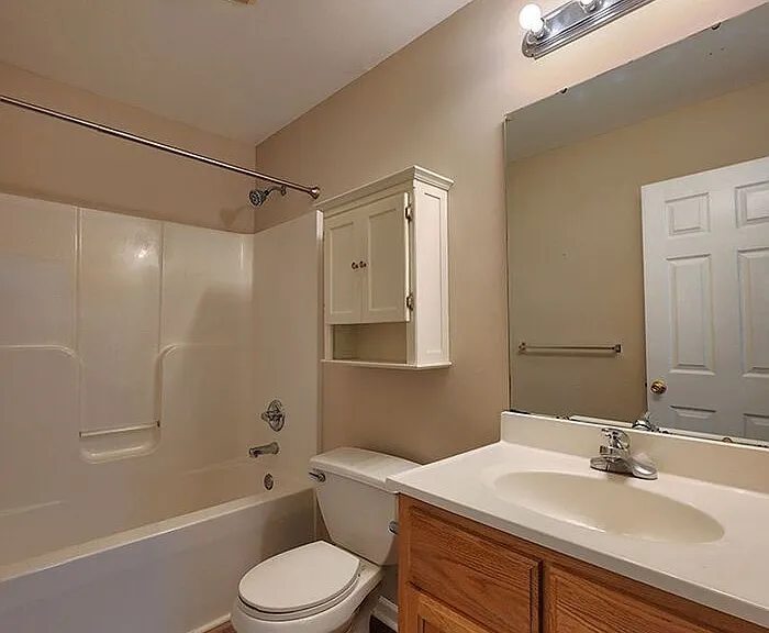 2504 S Ridge Ave — Photo 11