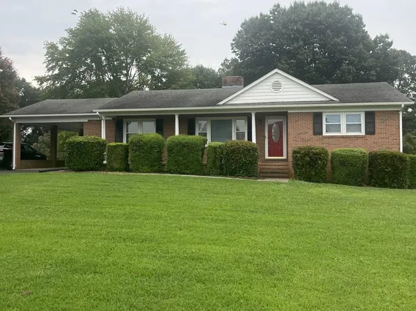 1020 Holly Ct, Halifax, VA 24558