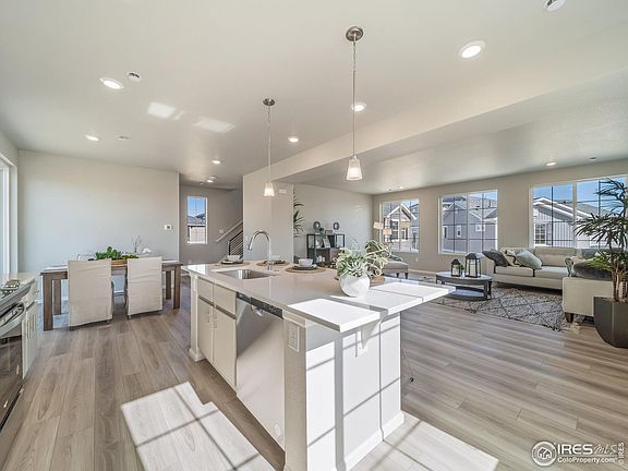 4th image of 3392 Streamwood Dr