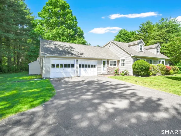 61 Kelly Ln, Granby, CT 06035