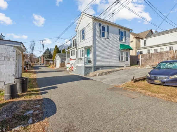 330 Taylor Aly, Phillipsburg Town, NJ 08865