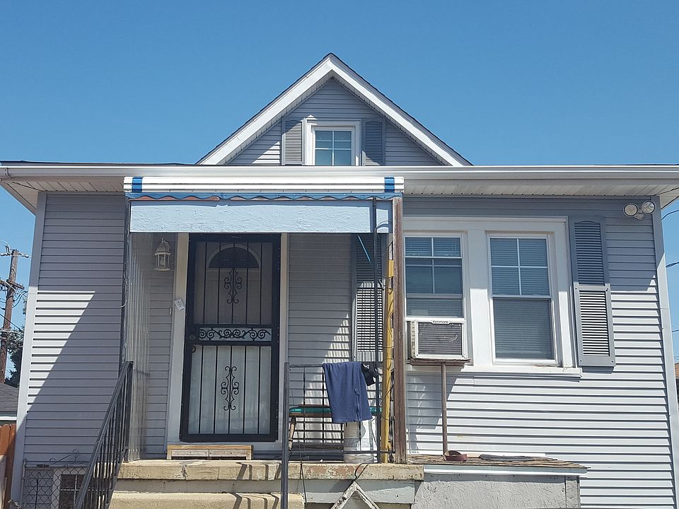 1st image of 3711 Madison St